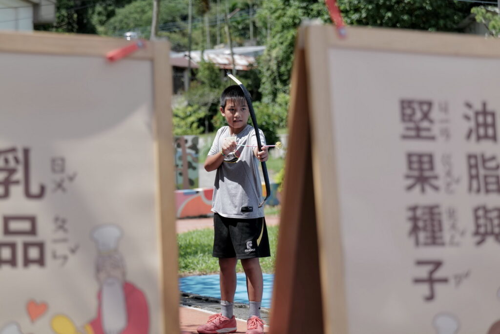 佳格營養教育營結合布農族統射箭課程,為學童打造五育兼備的課程內容