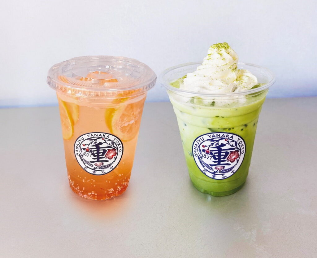 自製的檸檬水與抹茶拿鐵。(©花重谷中茶屋)