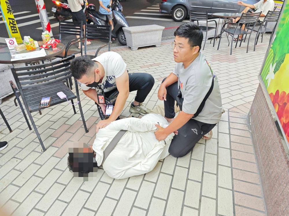 54歲婦險被假投資騙50萬元 助警計逮51歲面交車手 228 cnews204240815a07