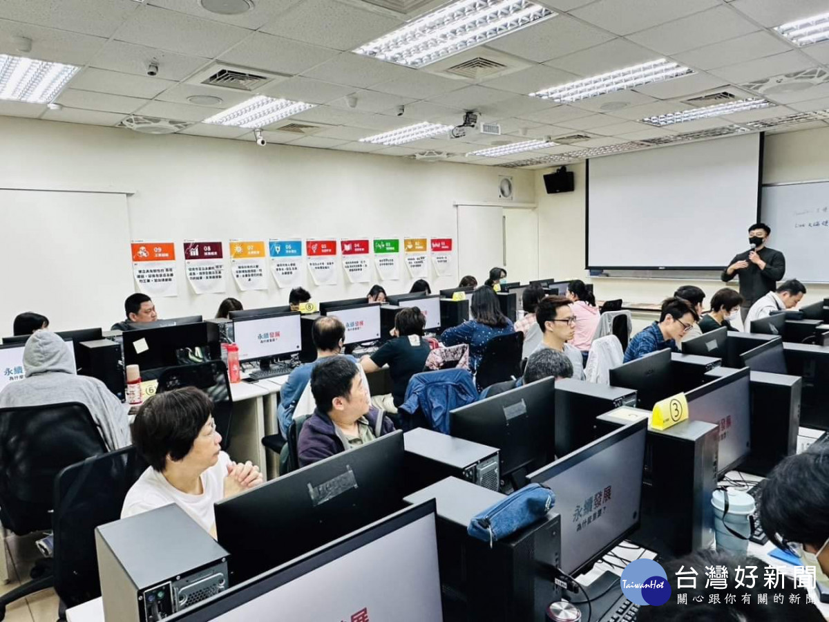 桃竹苗分署與元智大學合作成立「ESG永續與綠能科技人才發展基地」,為企業培訓綠領專業人才。