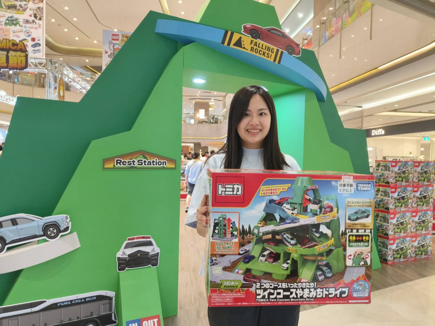 多美小汽車節 高雄義享時尚廣場壓軸展開 車迷絕對不能錯過!