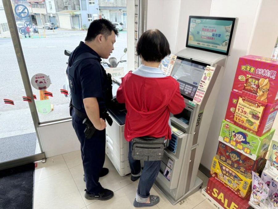 婦人超商寄金融卡盼撥款 警方成功阻止匯款