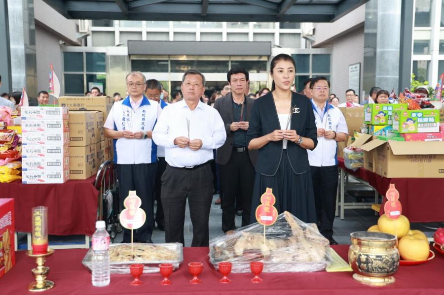 南投縣府舉辦普度活動 燒香燒金紙減量