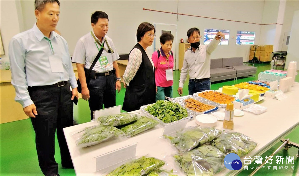彰化縣長王惠美率團取經新加坡元通綠能植物工廠。圖/彰化縣政府提供