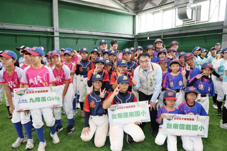 ▲2024台灣女子棒球聯賽不僅規模擴大至13支隊伍，還首次設立U12少女組，有5隊小女棒參與比賽。（臺南市政府提供）