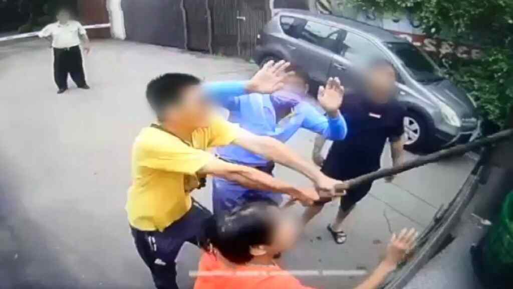 ▲員林市清潔隊隊員遭民眾持棍棒毆打,員林市長游振雄強力譴責暴力行為,市公所今天正式出面捍衛同仁權益,決定提告以維護公權力不受挑戰。(員林市公所提供)