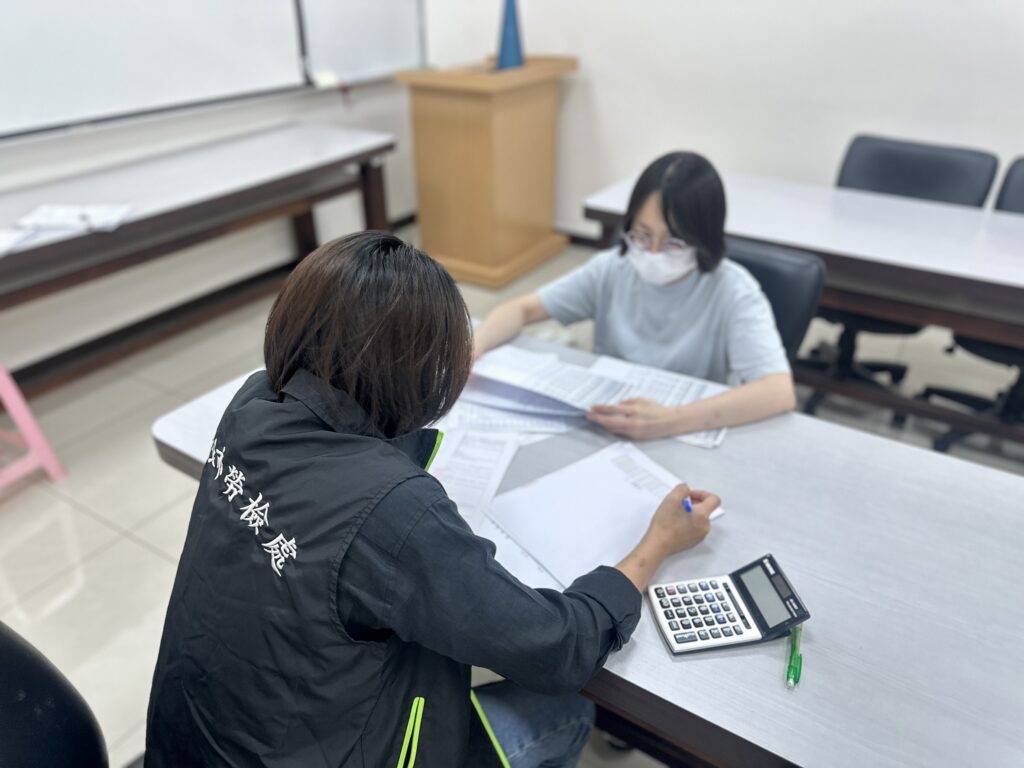 新北公布第4波違法雇主名單 指南客運及新泰工業超時大戶 5年累計遭罰445萬、275萬