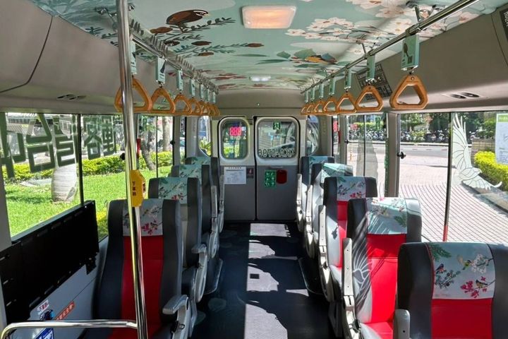 台中觀光新亮點 台灣好行「889大雪山線」主題公車沉浸式體驗上路