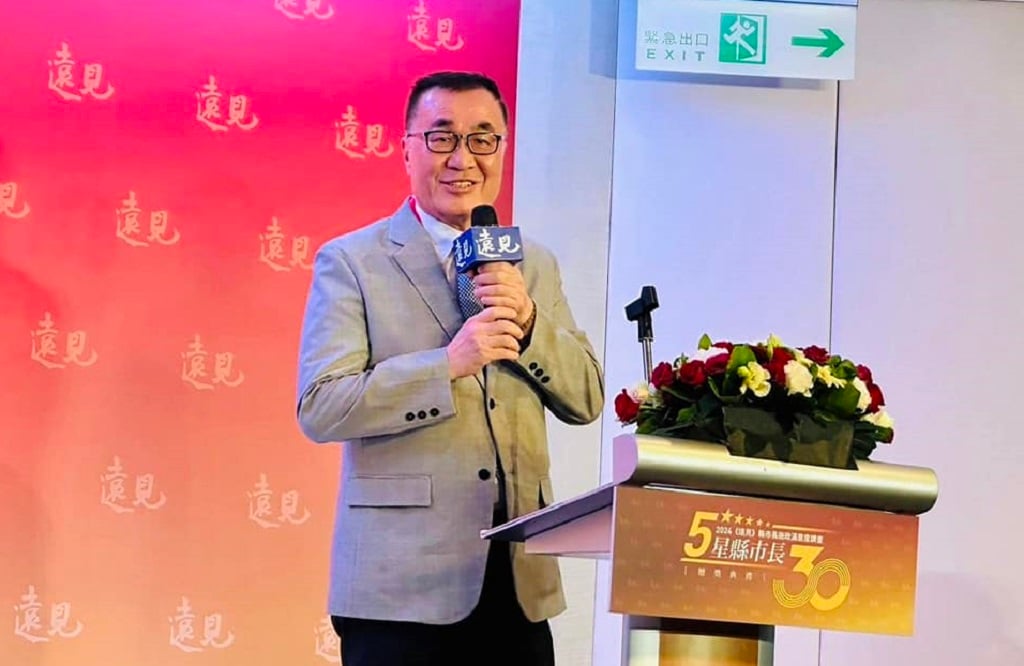 台北市副市長李四川在TVBS針對2026年新北市長選舉民調中,領先綠營和白營的政治人物。翻攝李四川臉書