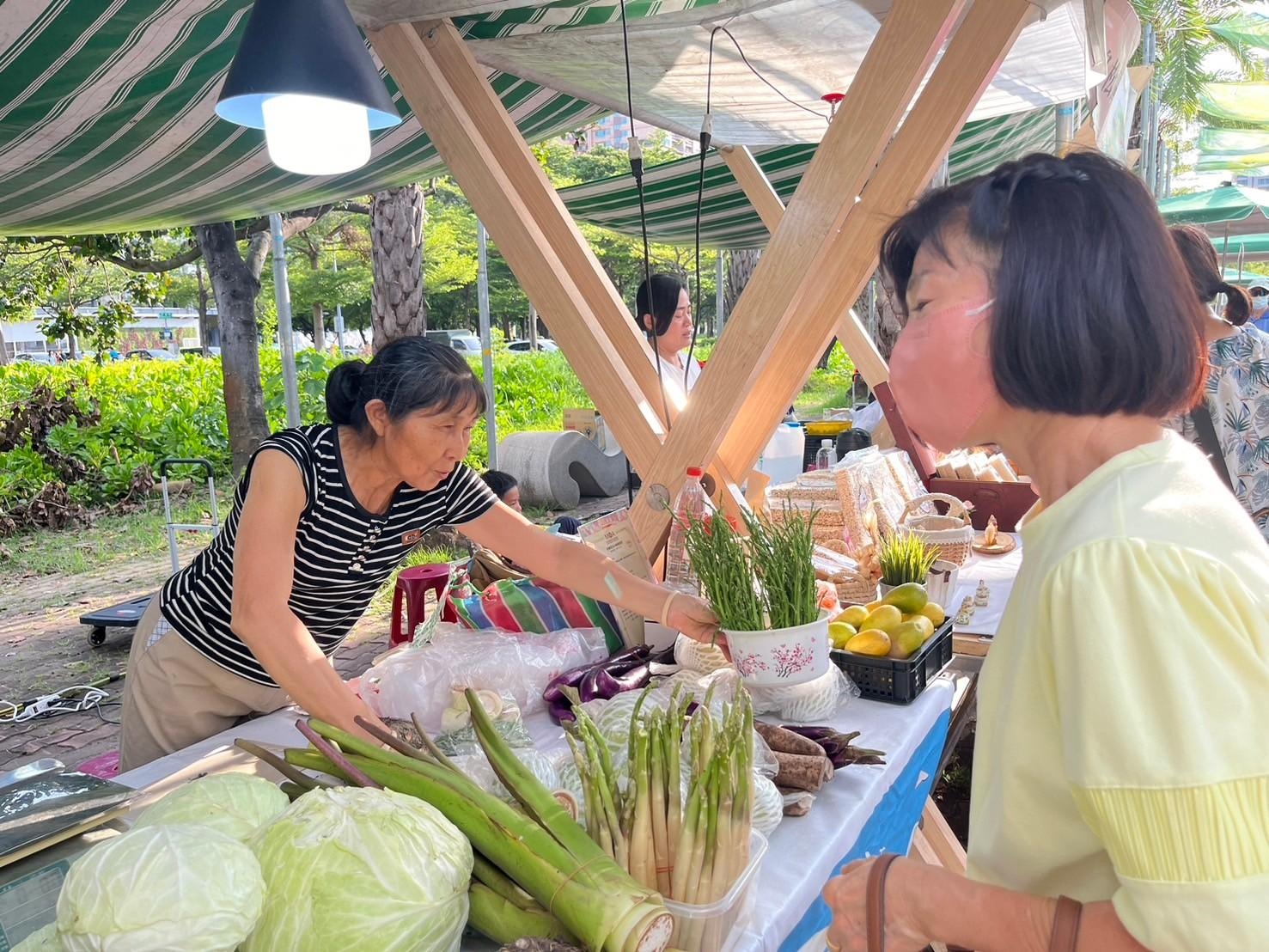 暑期最後一檔「神農市集」 邀您品嚐最新鮮的農特產好滋味!