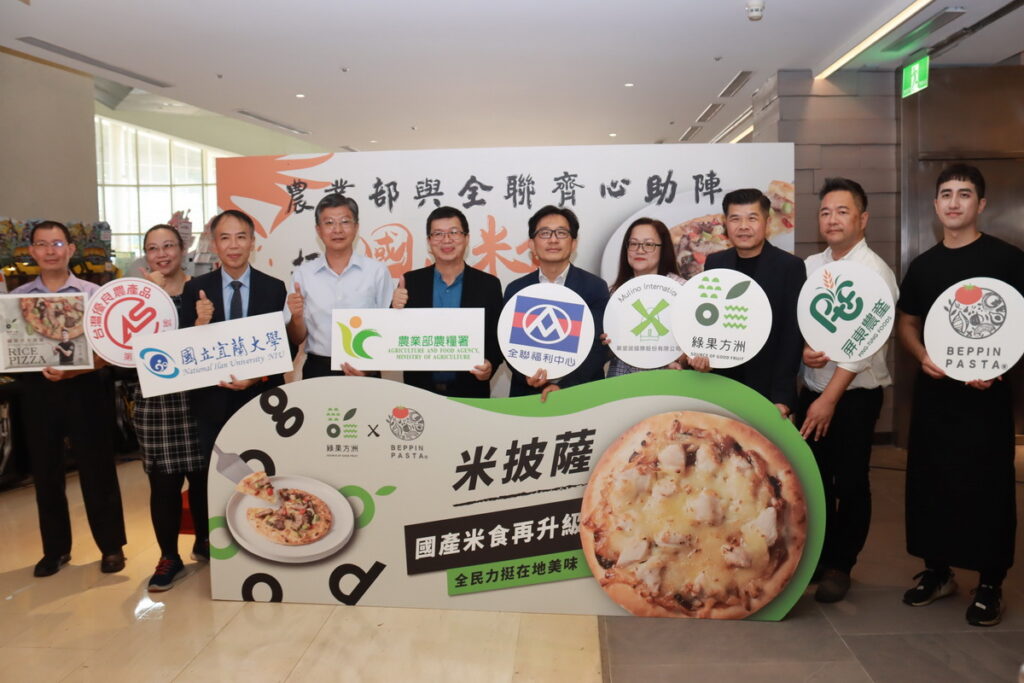 黃副署長與出席來賓合影