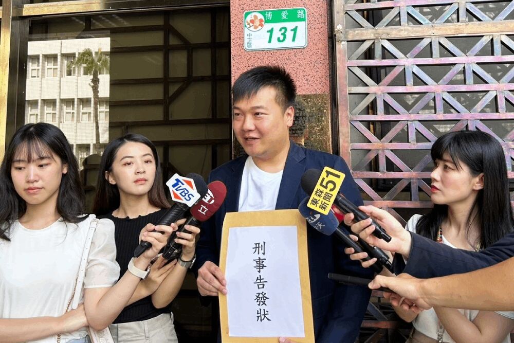 愛爾達嗆爆楊植斗 4萬網友按讚挺「體育轉播不是4年一次」 206 照片來源:楊植斗議員辦公室