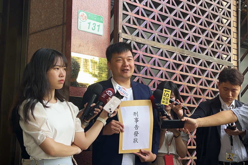 疑資助播奧運轉播不合理　楊植斗告發中華電董事長郭水義背信 185