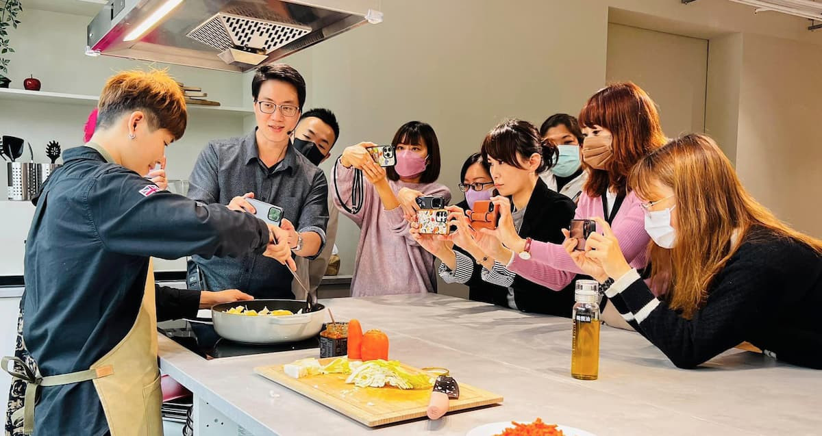 攝影麥克,打造有行銷力的手機攝影課。(圖/攝影麥克)