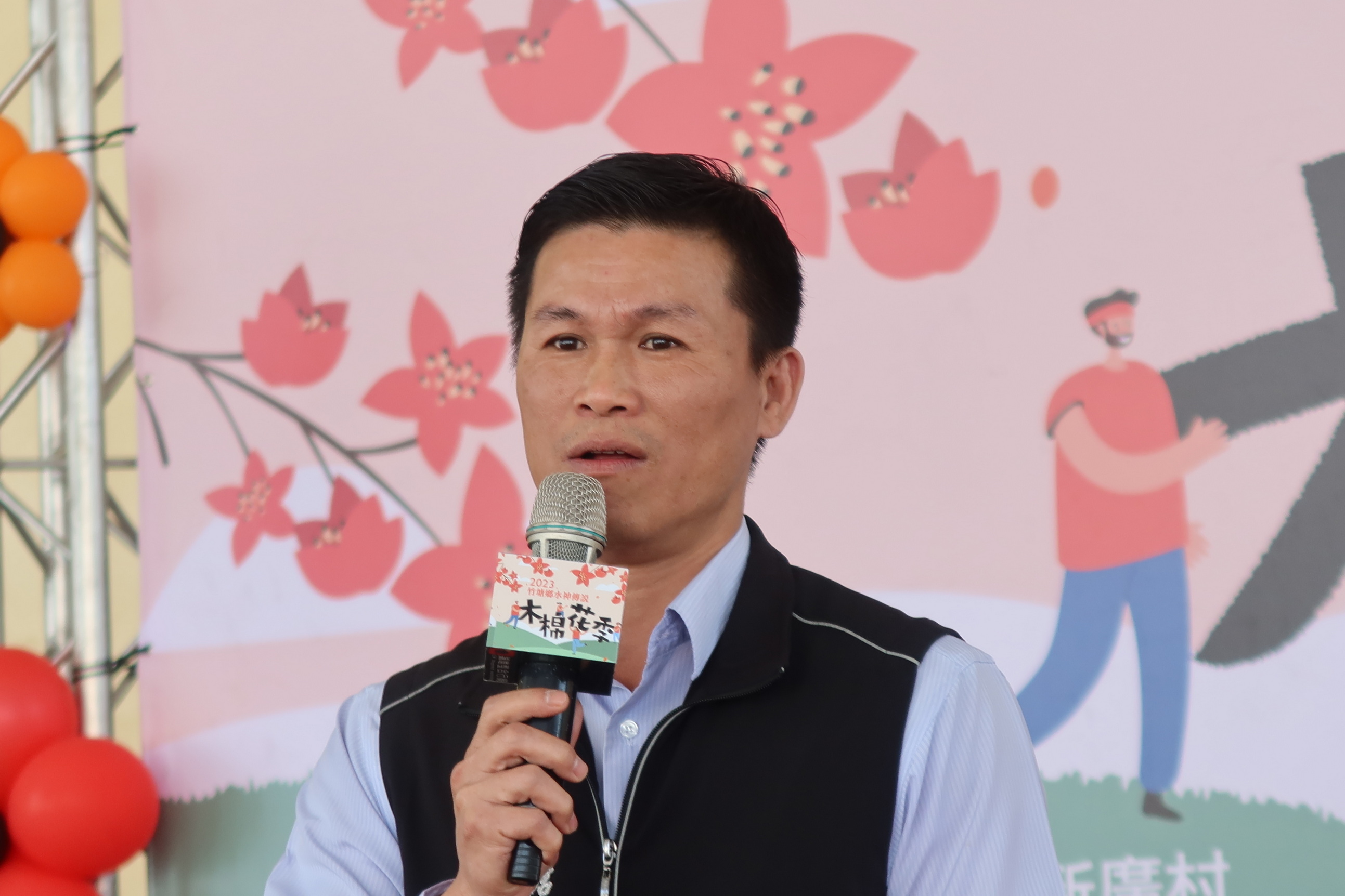 ▲彰化縣竹塘鄉、雲林縣二崙鄉爆光電弊案，竹塘鄉長蔡碩任120萬元交保。（記者張溎壕攝）