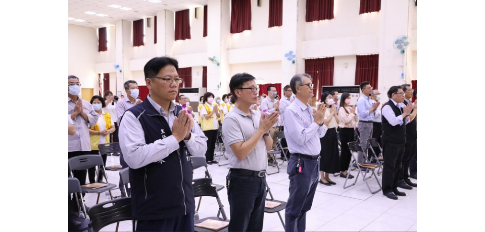 大林煉油廠舉辦中元祈福法會 煉製事業部副執行長宋智貴帶領同仁祈求工場操作順利 公司營運績效蒸蒸日上