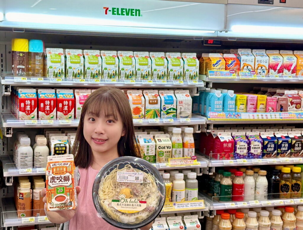 看準開學商機湧現,7-ELEVEN以「學生最愛便利潮食」、「外宿省荷包」兩大策略,滿足開學季就近補給、多元餐飲需求