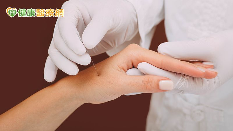 近7成患者化療後出現手腳麻痛! 研究證實:中醫針灸有助緩解