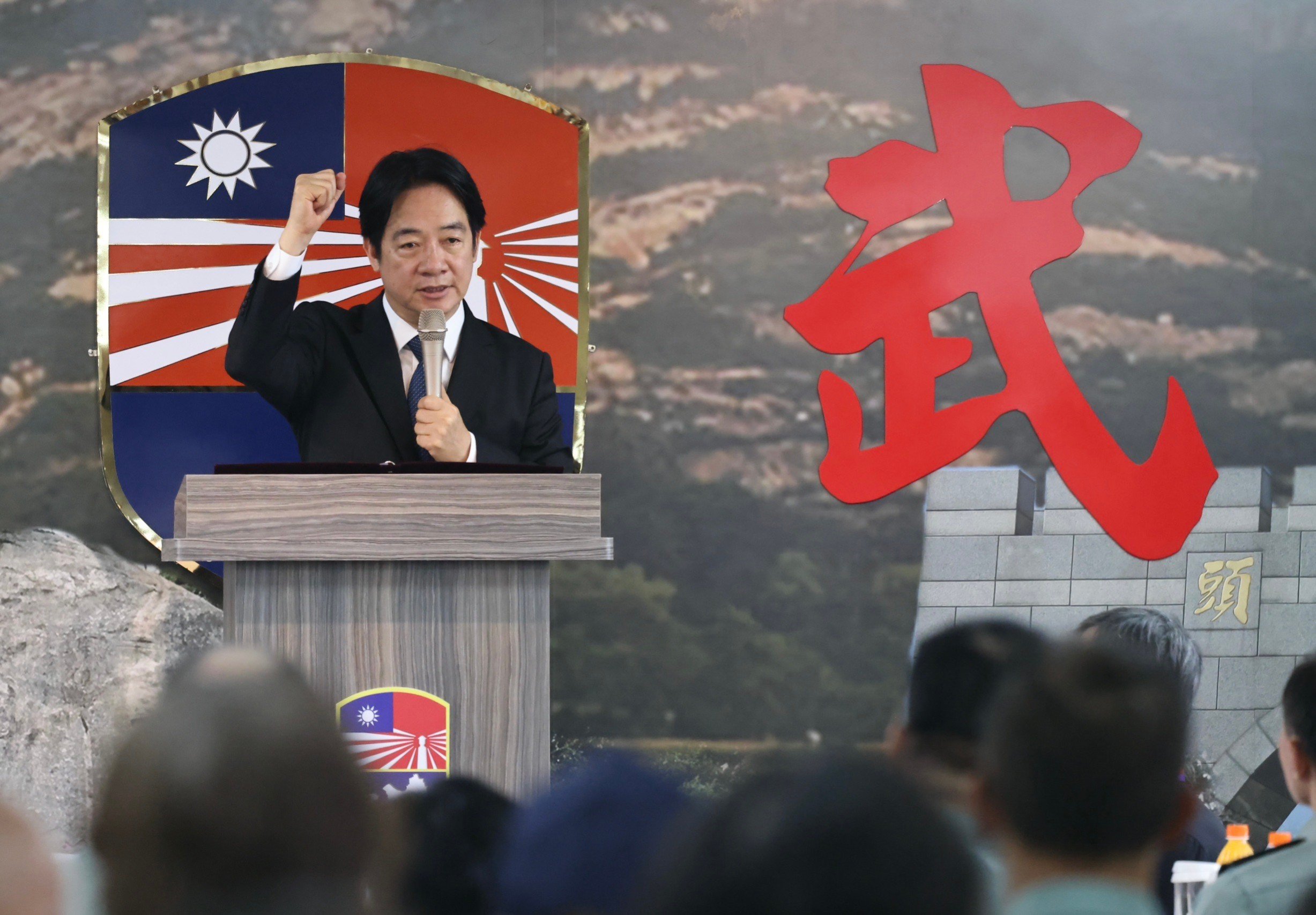 總統賴清徳23日赴金門追思,他致詞時強調中國要拿下台灣,不是因為哪一個人、哪一個黨。林啟弘攝