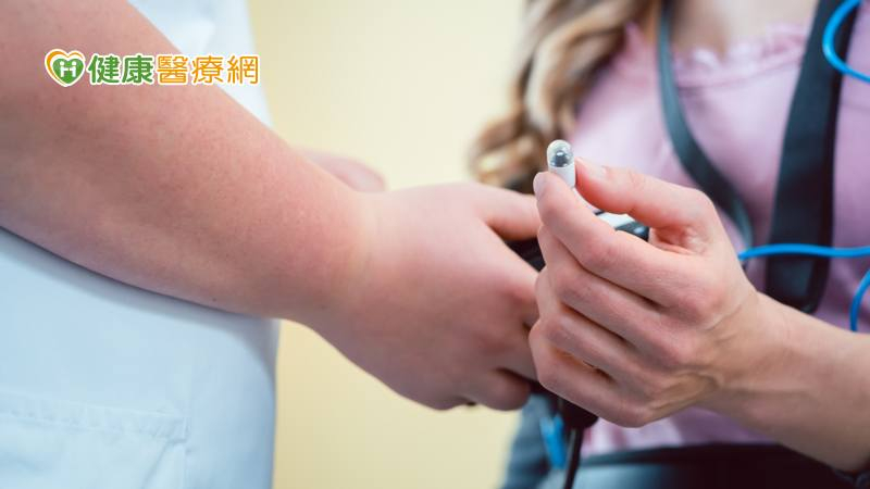 胃鏡檢查進入新時代 膠囊內視鏡讓上消化道檢查更輕鬆