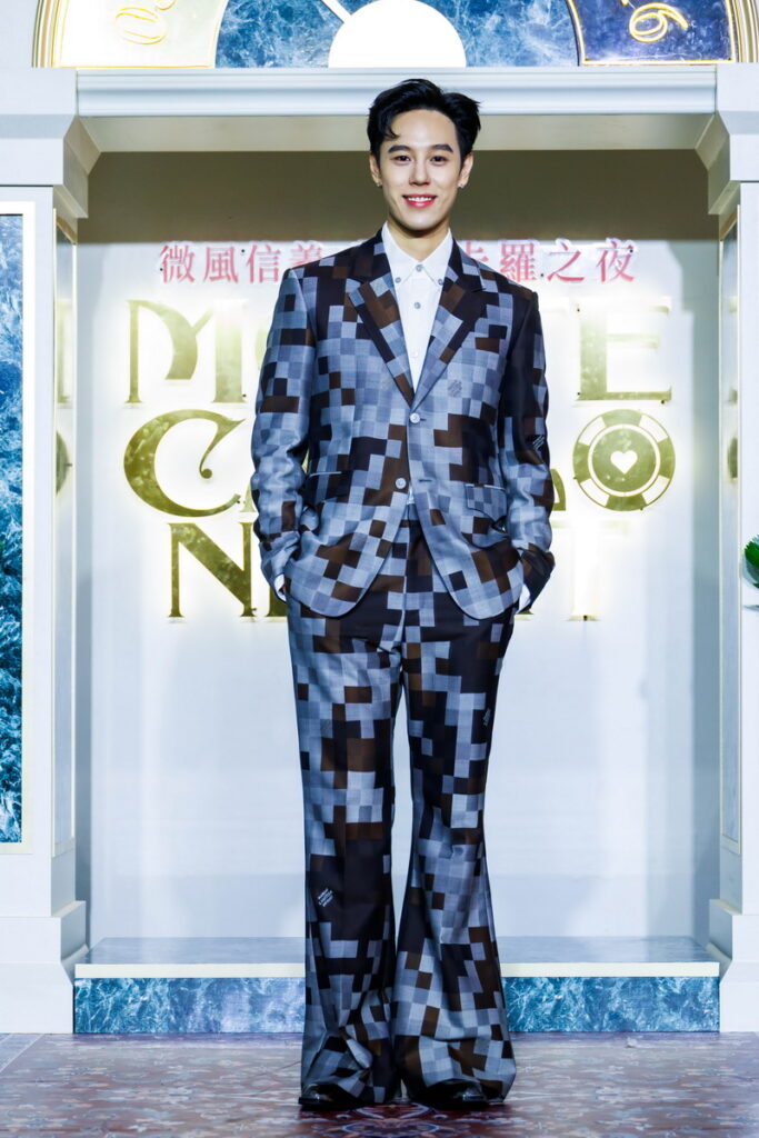 微風男神 aka 創作歌手孫麥傑穿著 Louis Vuitton 展現全新的美國西部牛仔風格。