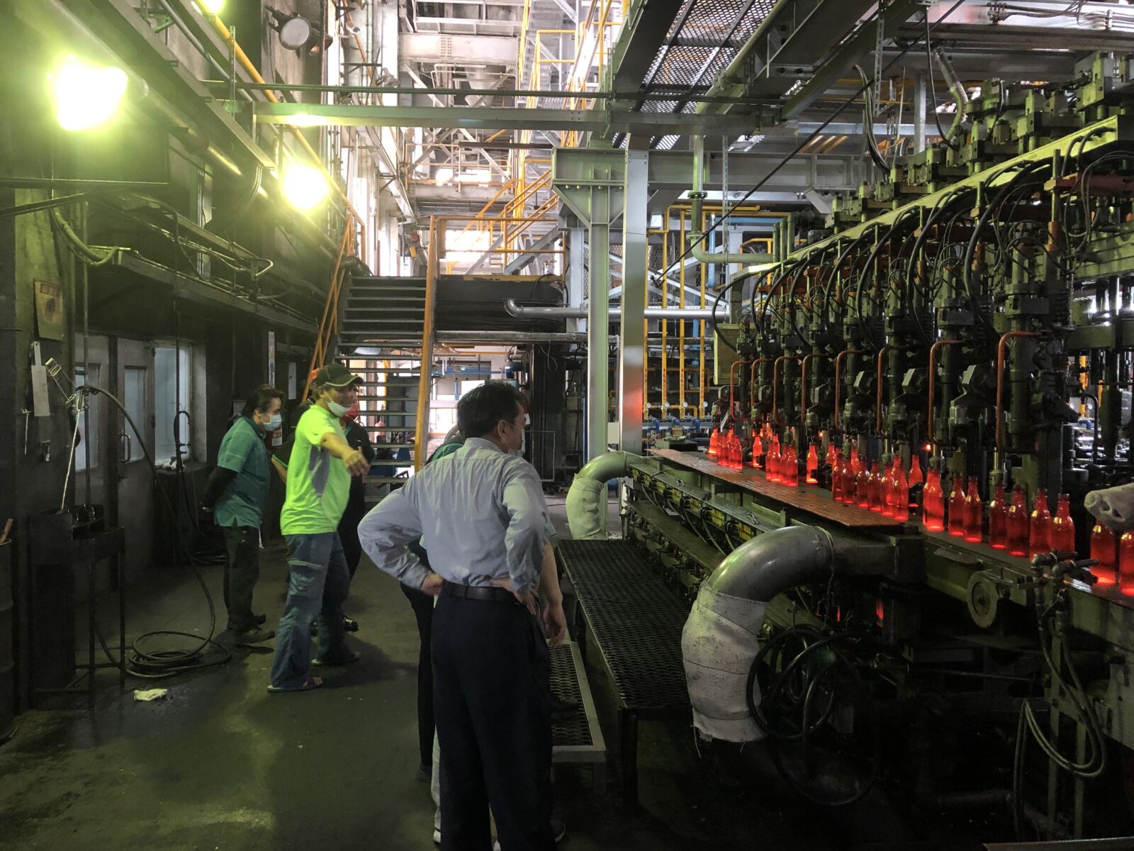 【台酒血汗工廠3-1】高溫工作違反規定 管理層漠視亂改班 員工斥「冷血」 212 【台酒血汗工廠3-1】高溫工作違反規定 管理層漠視亂改班 員工斥「冷血」 211