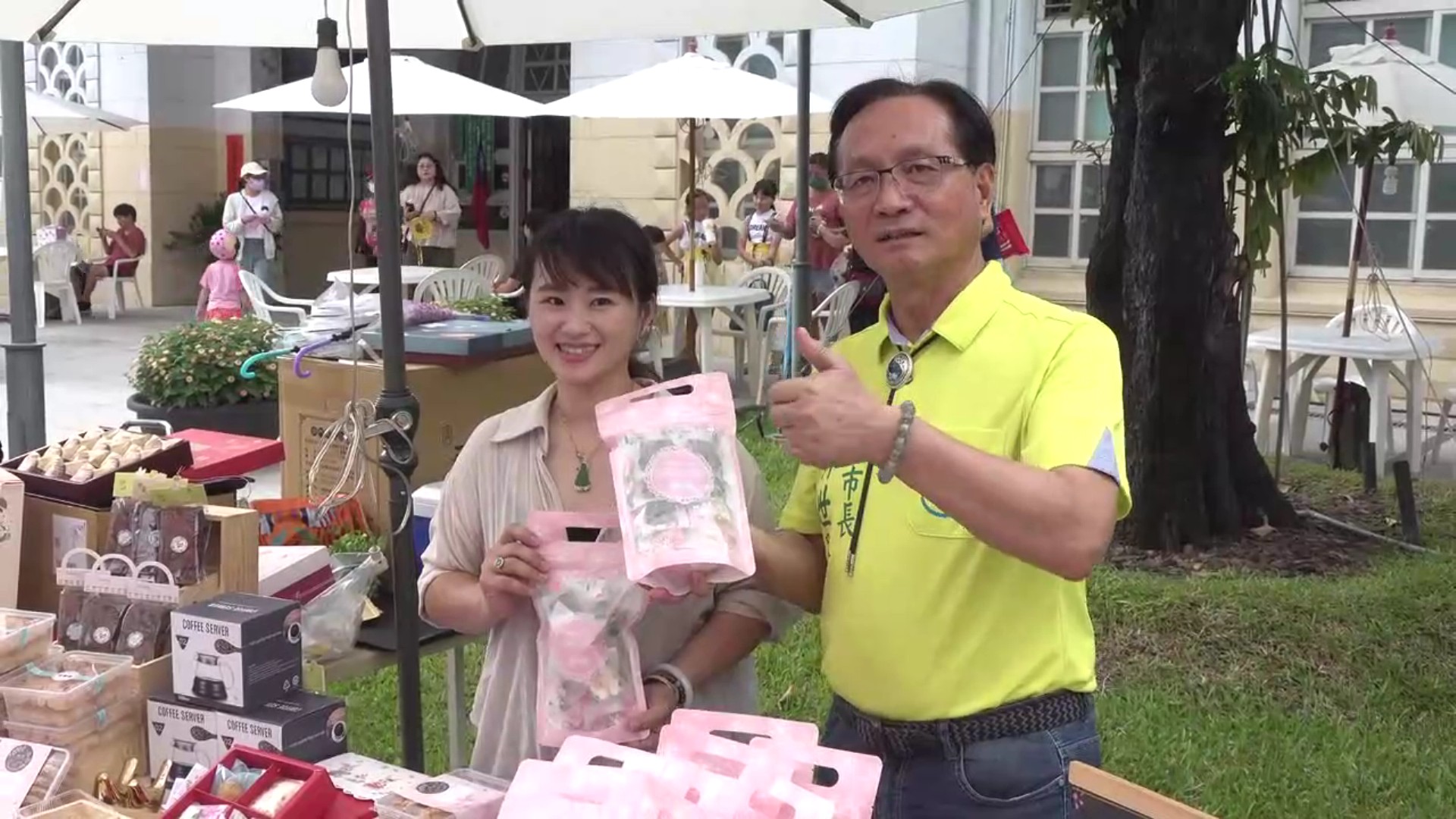 ▲行銷彰化城的歷史文化軌跡，彰化市公所今天起一連2天在70歲的市公所外舉辦咖啡嘉年華活動。（記者張溎壕攝）