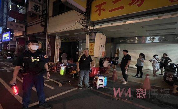 蛋黃酥之亂!彰化市不二坊「椅子部隊」排隊風波 警方加強整頓
