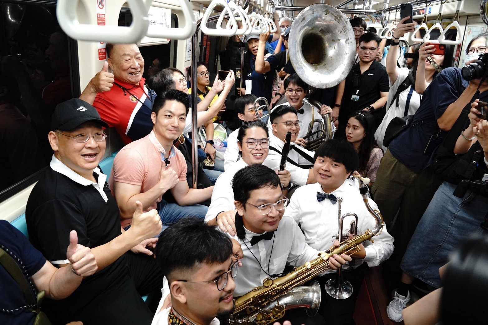 北捷「爵士快線」列車啟動 蔣萬安體驗音樂魅力為「潮臺北」暖場