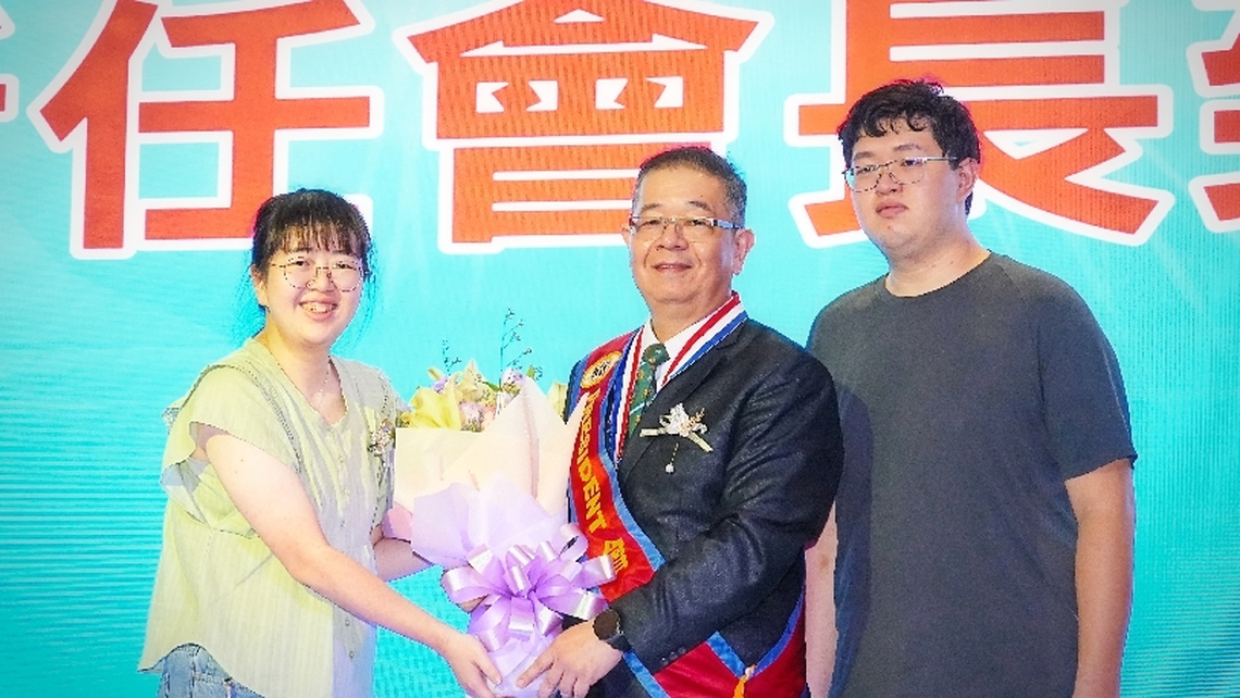 用相機寫下每個重要的時刻 有「相工」美譽的新任會長魏宏達 榮任第19屆諸羅山同濟會長