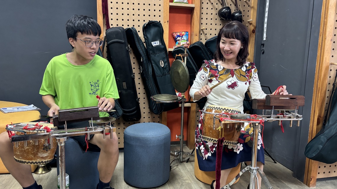 漾新聞|高市客委會辦客家八音傳習體驗傳統樂器吹噠仔演奏魅力
