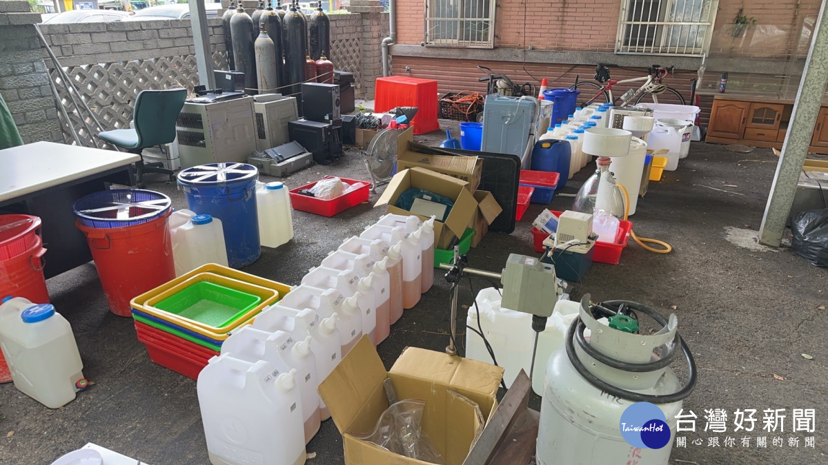 警方查獲愷他命「地下」製毒工廠1座,另分別於岡山區、臺南市南區查獲混合型毒品分裝工廠2座。