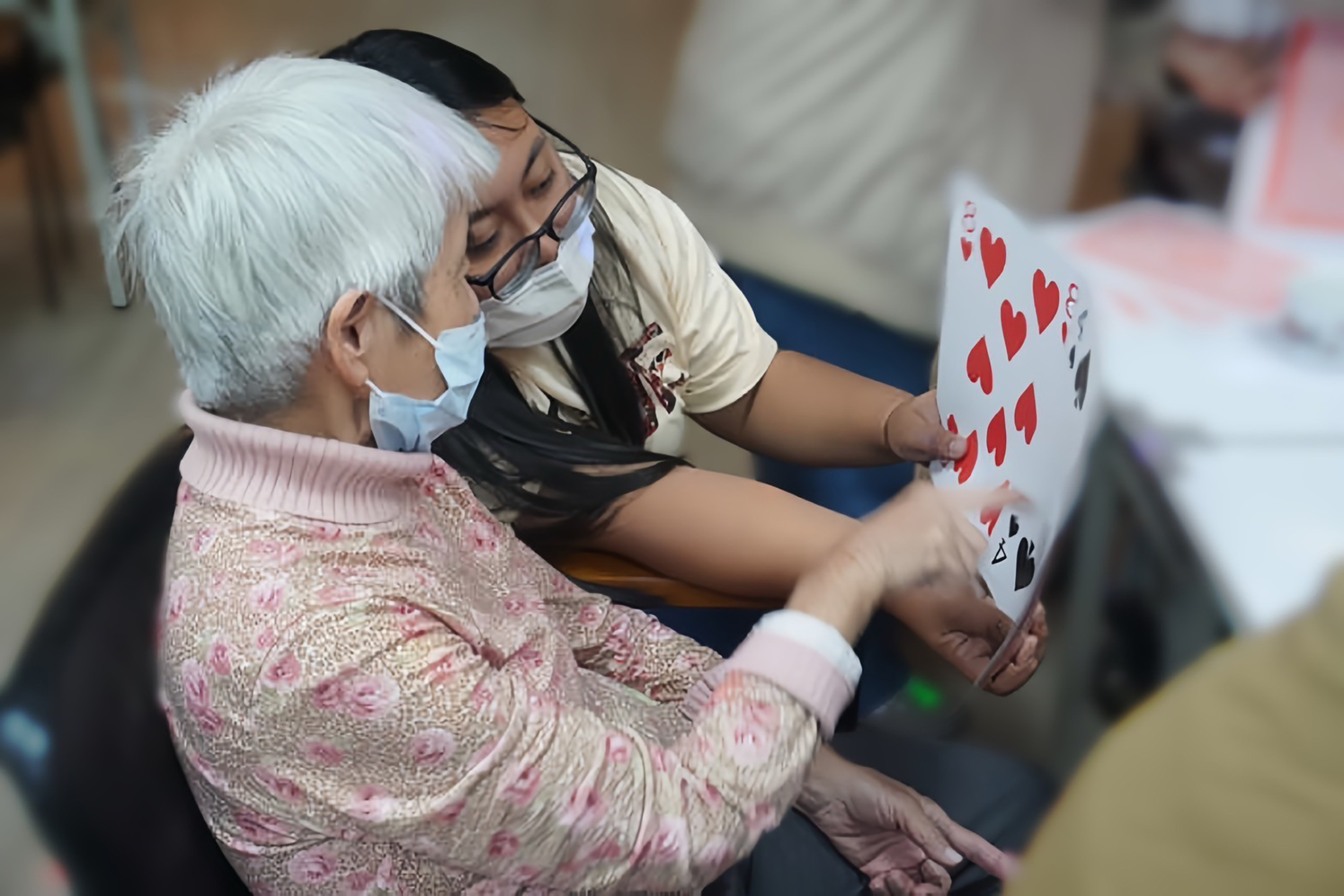 ▲陳明飛校長表示，彰師大長期健康照護專班很重視實務操作。(國立彰化師範大學提供／資料照片)