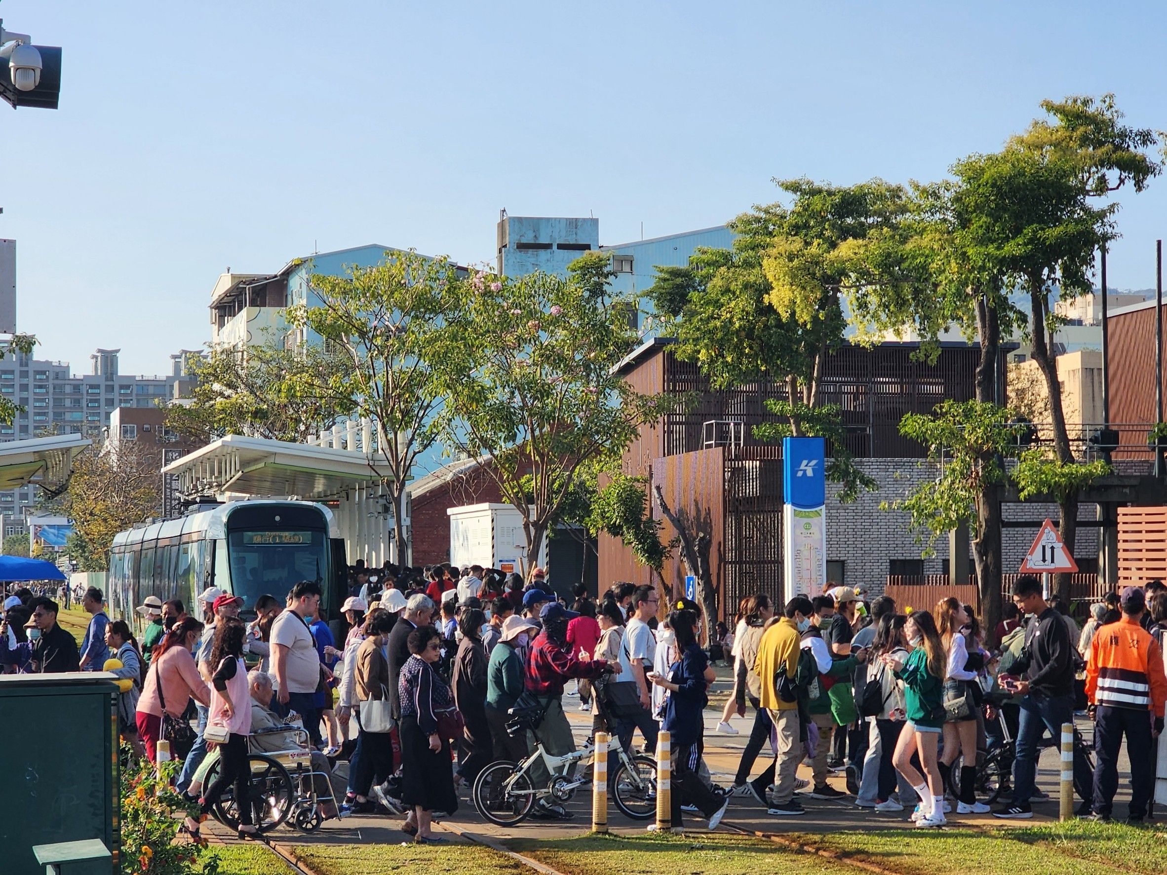 高捷運量創新高,3原因助功日均人次比同期增16% 高捷運量創新高,3原因助功日均人次比同期增16%