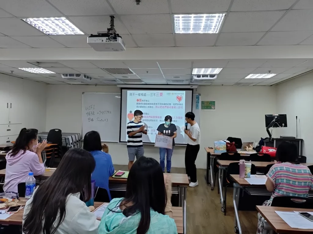 老師們分享中年級教案創作過程與想法