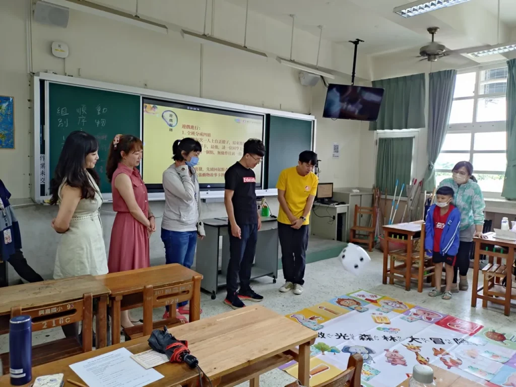 老師們分享低年級教案創作過程與想法