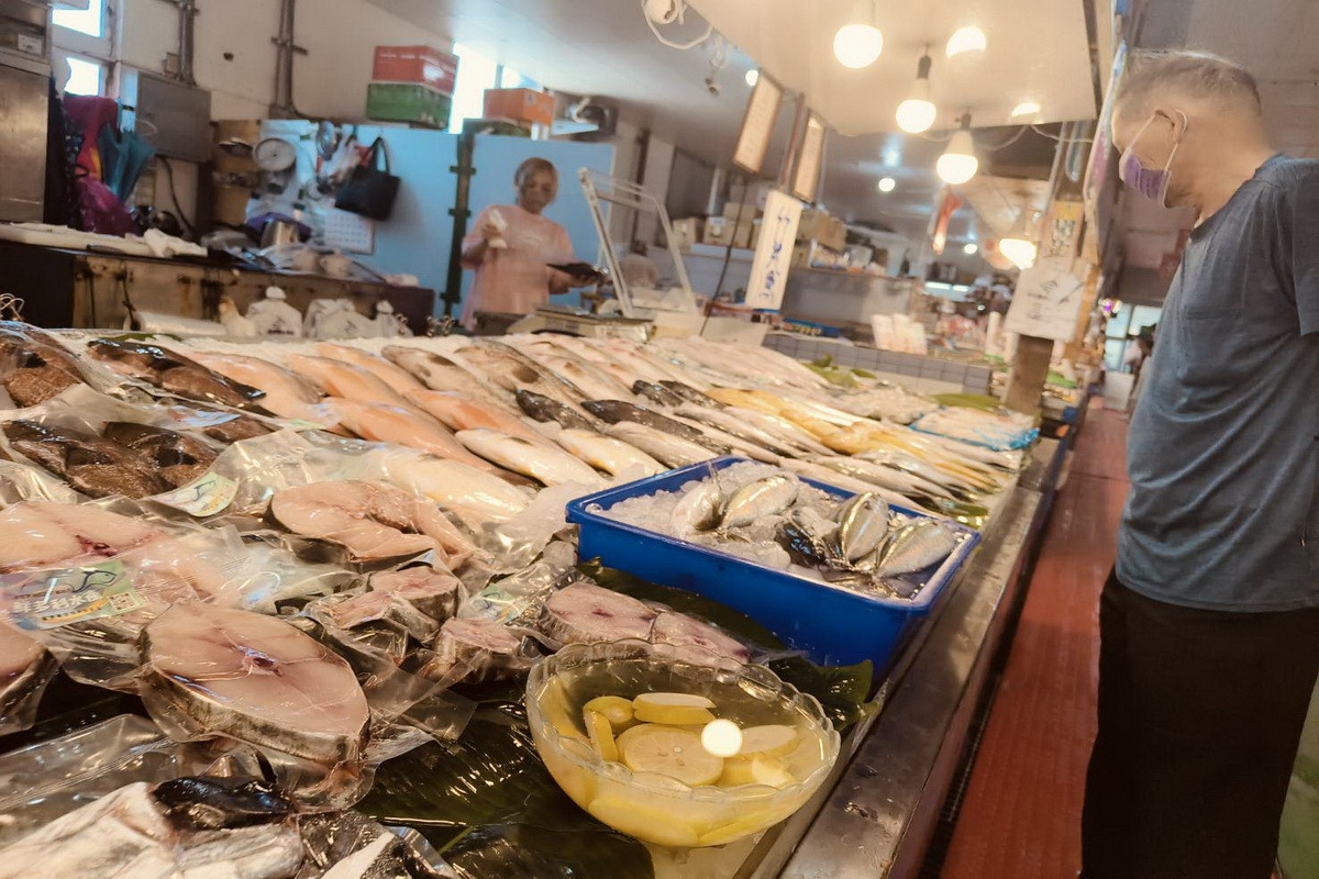 永安漁港新鮮海產魚貨。<br /><br />