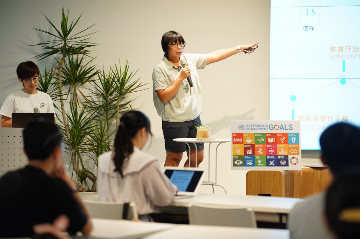 Azure 臺灣湛藍海洋聯盟執行長陳思穎說,每次消費都在為想要的世界投票。