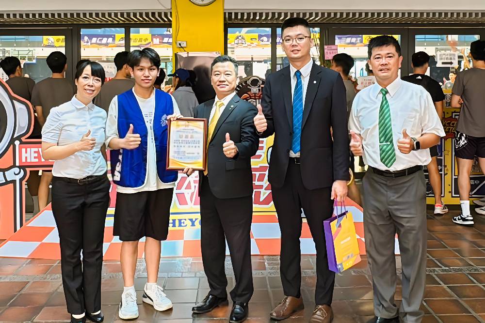 揮灑青春熱血 永慶房產集團贊助育創盃籃球賽 246 揮灑青春熱血 永慶房產集團贊助育創盃籃球賽 245