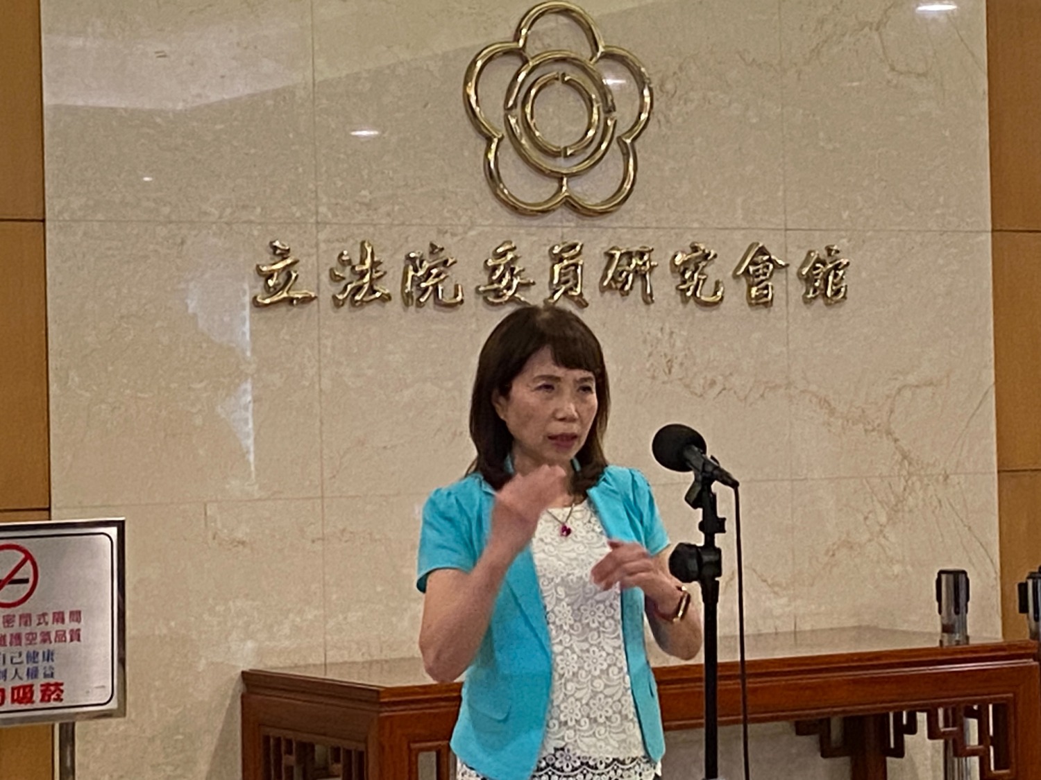陳昭姿表示,選舉補助款與政治獻金是兩件事,她記得以前民進黨很多人也這樣做。(記者包克明攝)