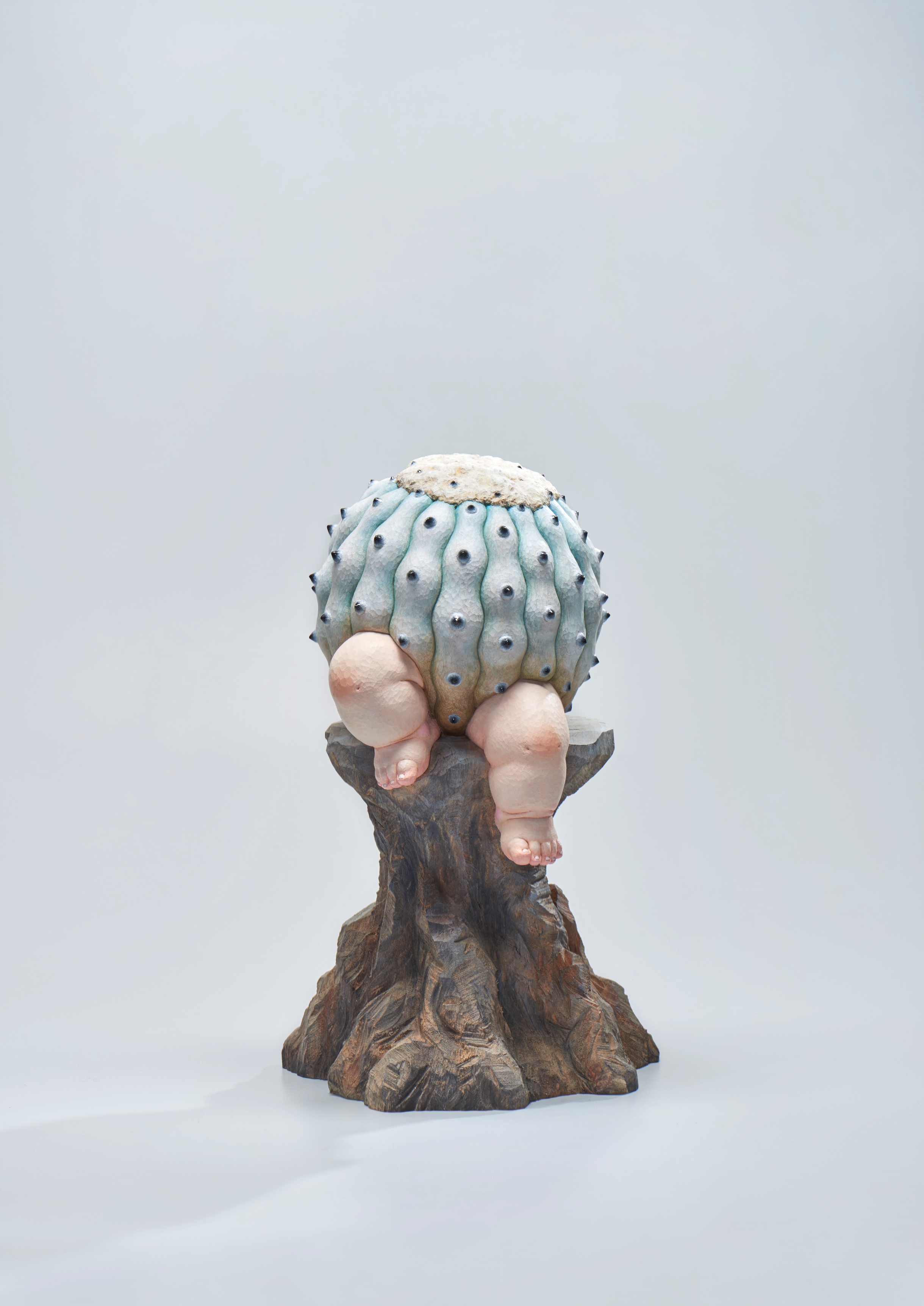 ▲ Child King 39.6 x 24.3 x 24.1cm 樟木、壓克力彩 2024