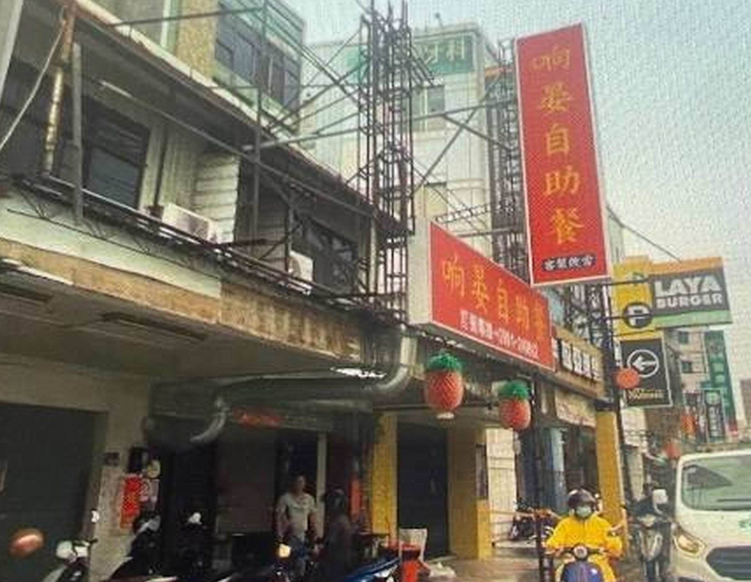 ▲彰化市中山路一段「响宴自助餐店」常讓弱勢民眾吃愛心便當，每月虧十萬元，阿志說，只要他還有能力，就會繼續這樣做。（民眾提供）