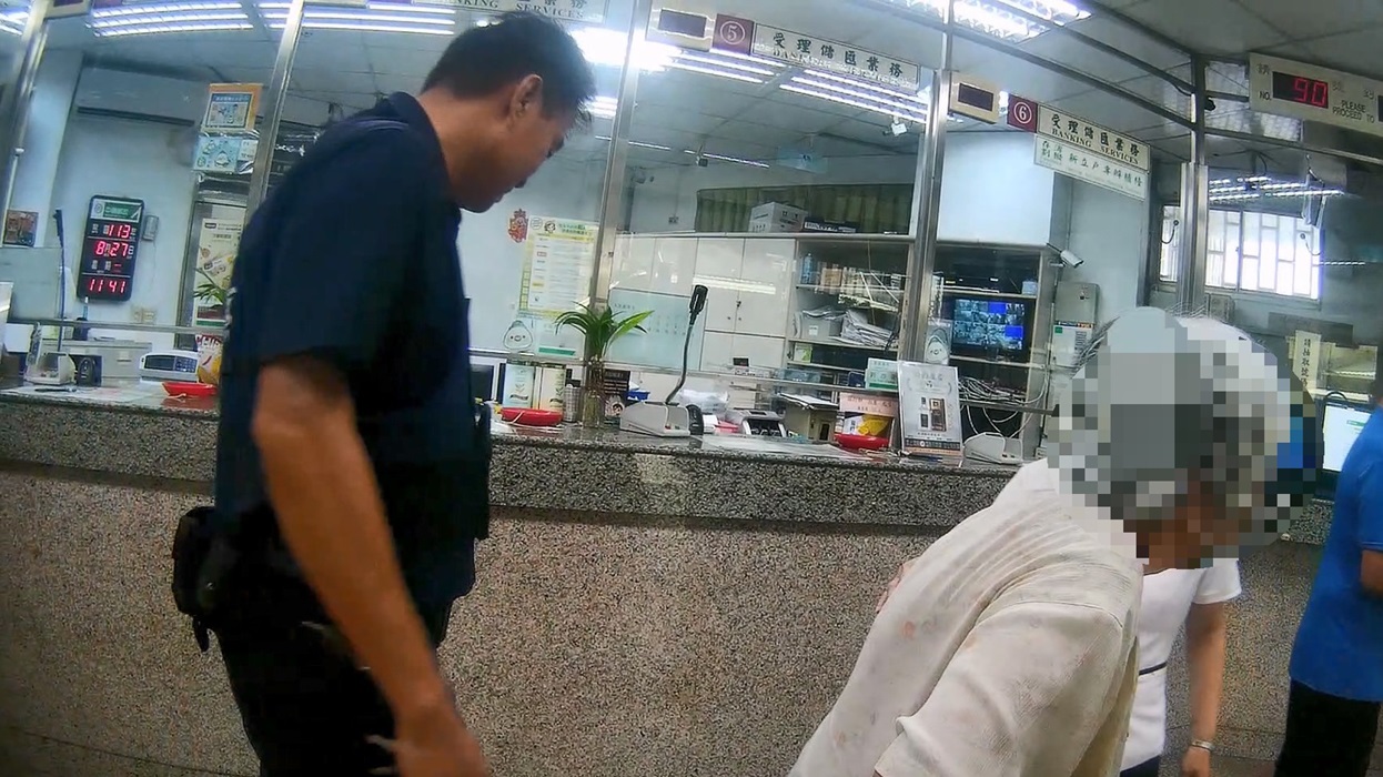 天上不會掉下餡餅 鼓山警勸婦阻詐保老本 212 248240830a01