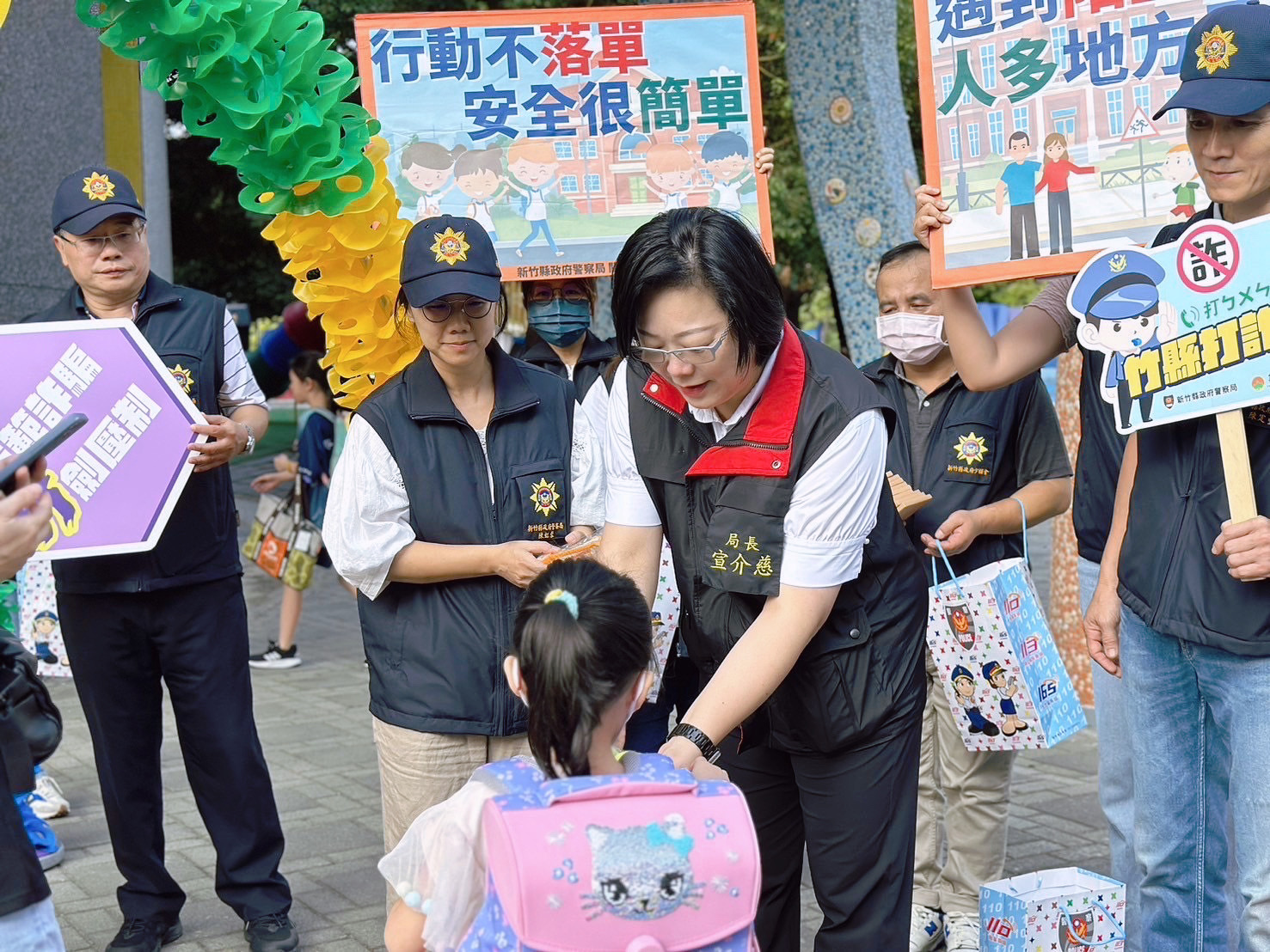 警局局長宣介慈強調,各界須共建安全環境,守護孩子健康成長。(圖/記者林照東翻攝)