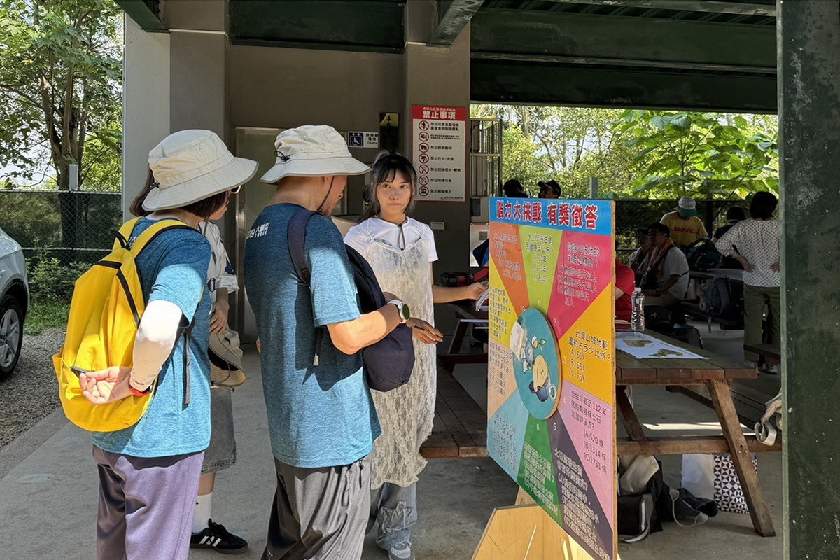 桃市府水務局舉辦「水保Fun電登山趣」低碳親子遊 於虎頭山熱鬧登場。<br /><br /> 