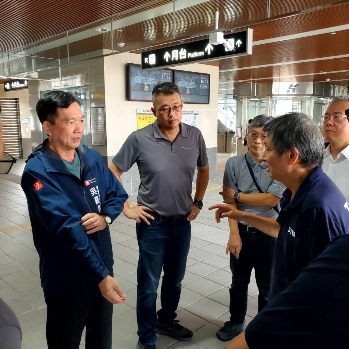 為高捷RK1岡山車站9月1日正式營運把關 局長吳嘉昌率團隊視察