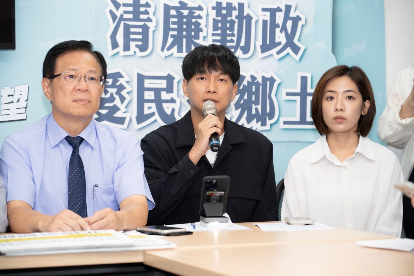 民眾黨一日二槓北檢 痛批傷害司法公信力 200 民眾黨一日二槓北檢 痛批傷害司法公信力 199