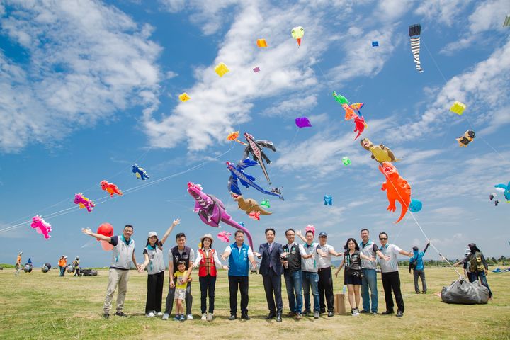 超巨大！三頭龍、巨龍地景風箏亞洲首秀 新竹國際風箏節「Dragon Day」週末展演