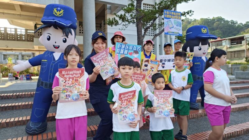 中市警婦幼隊開學護童『熊』安心