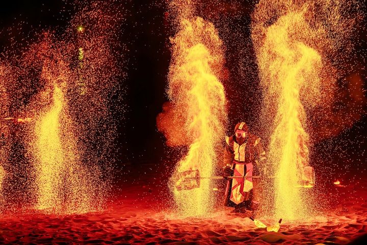 今天壓軸登場！「2024北海潮與火」火舞表演 烈焰熱潮嗨翻北海岸